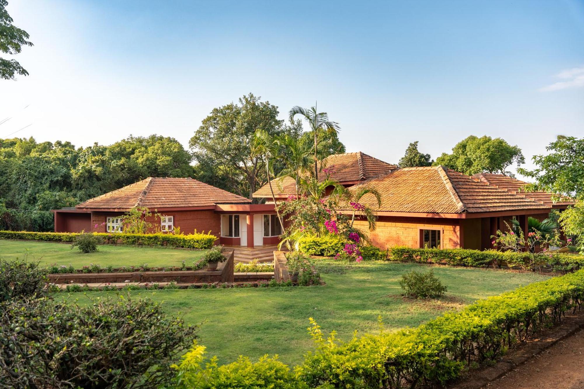 Saffronstays Garnet House Mahabaleshwar Exterior photo